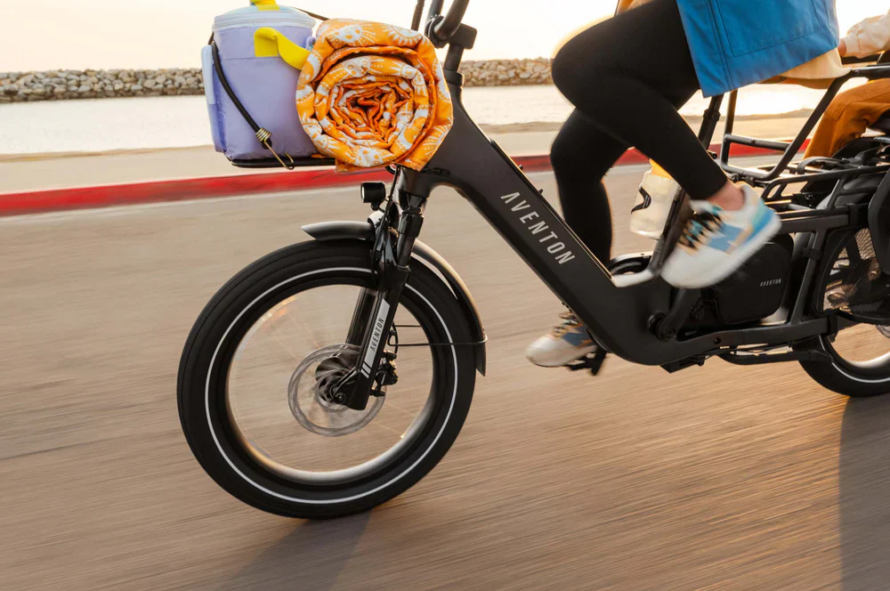 Aventon Abound LR Electric Cargo Bike - Image 18