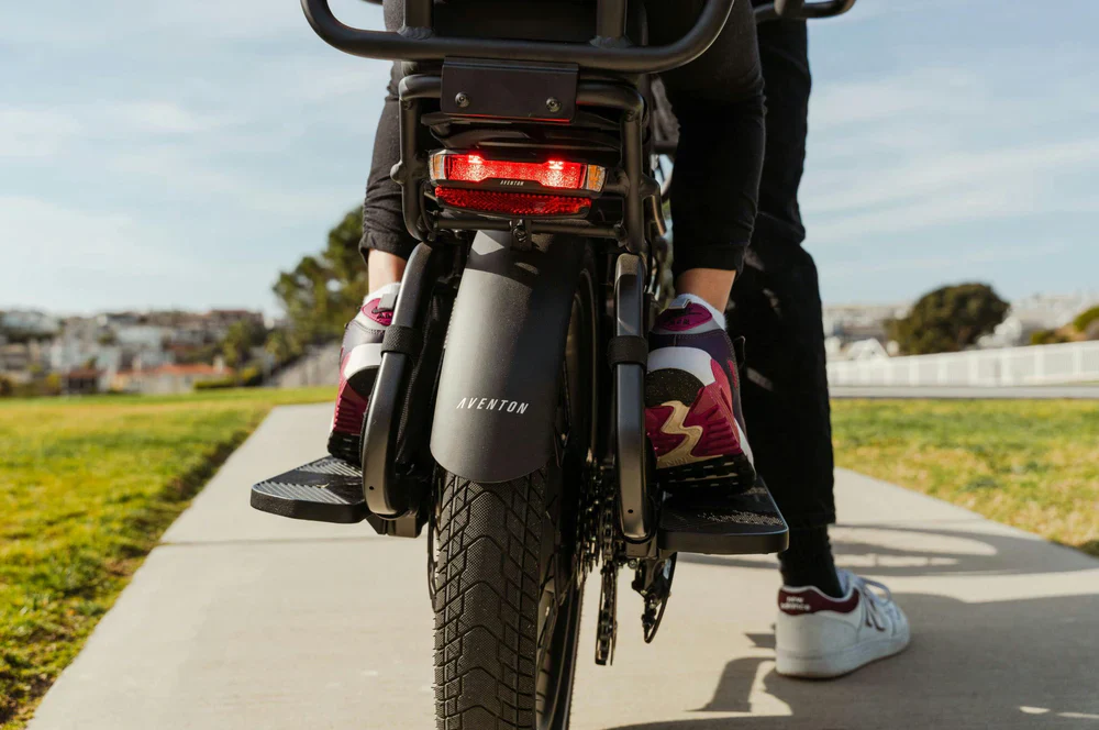 Aventon Abound LR Electric Cargo Bike - Image 19