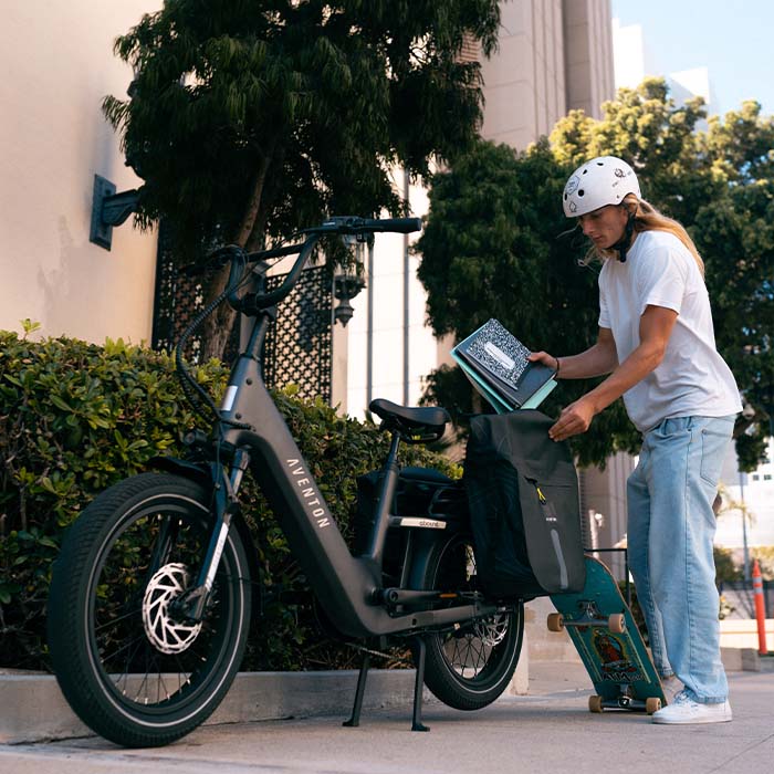Aventon Abound SR Electric Cargo Bike - Image 5