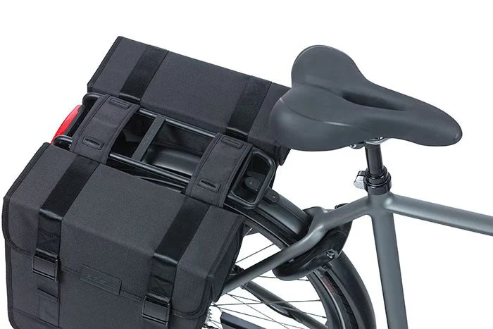 Basil Tour XL Double Pannier Bag 35 Litres Black - Image 5