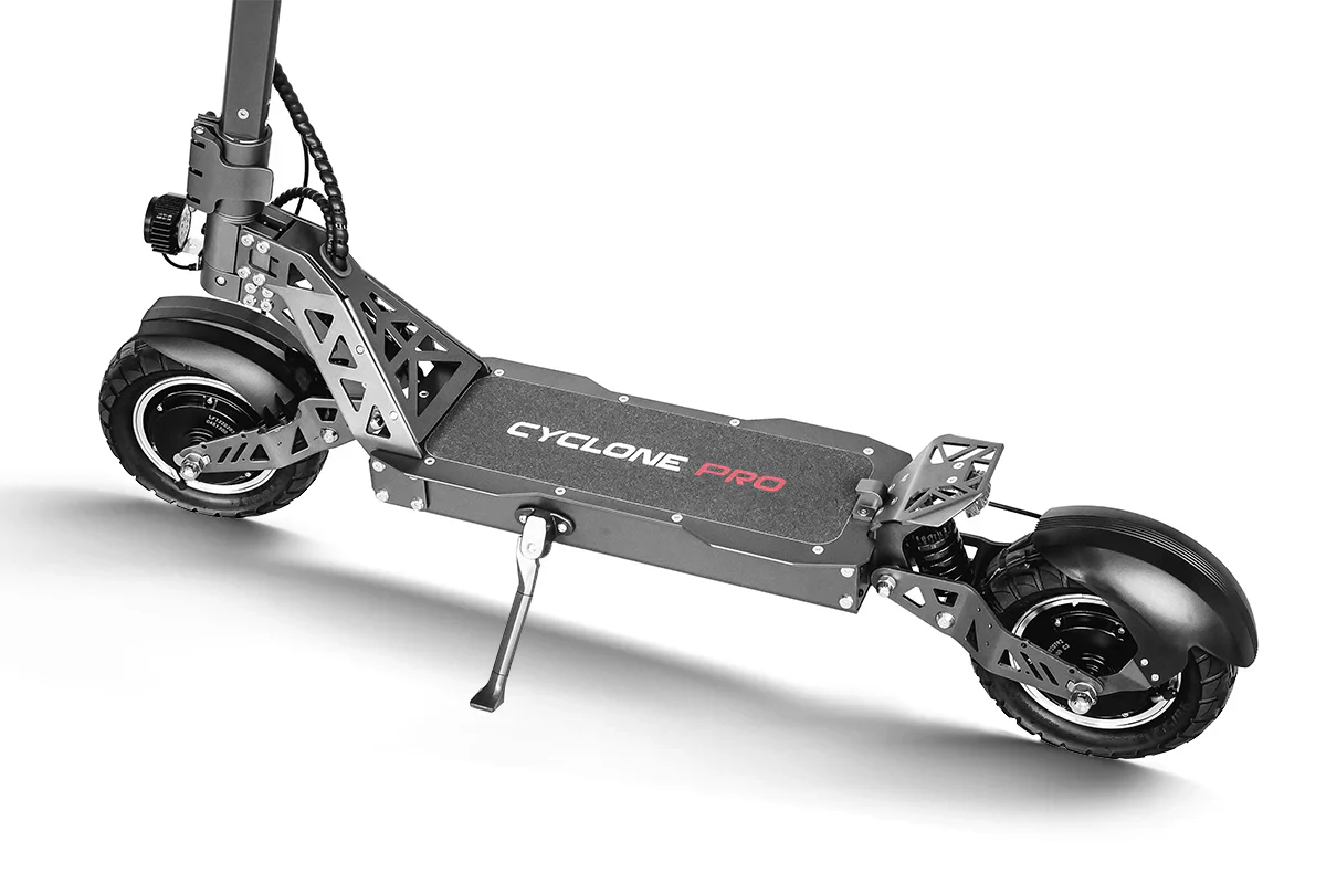 CYCLONE PRO - DUAL MOTOR - All-Terrain Electric Scooter  2000 watts Max 3200 watts - Image 4
