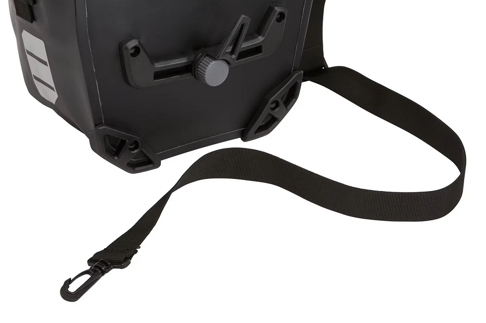 Thule pannier 17L black - Image 6