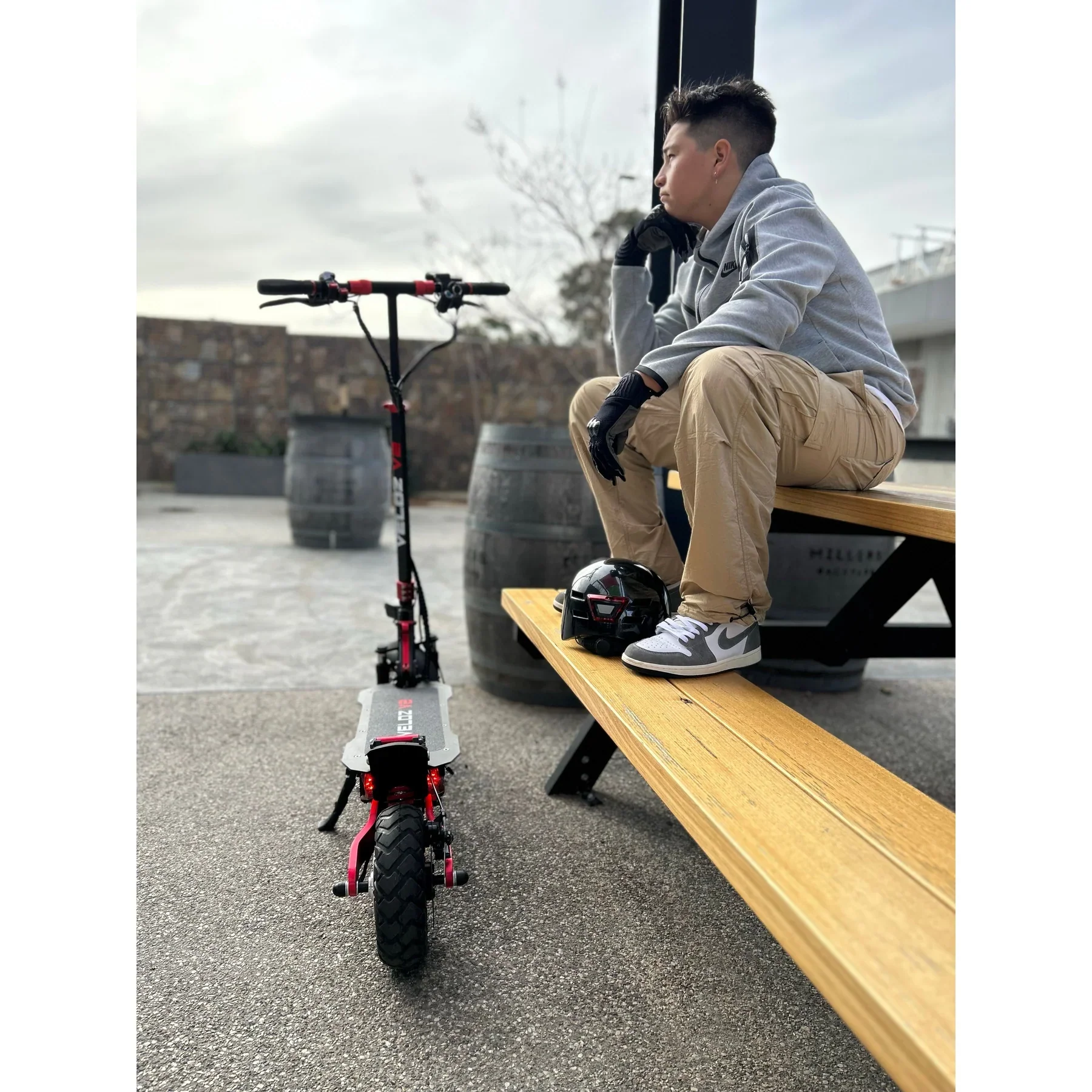 VELOZ V1 ELECTRIC SCOOTER 1200W KEYLOCK PUCNTURE PROOF TYRE + APP - Image 13