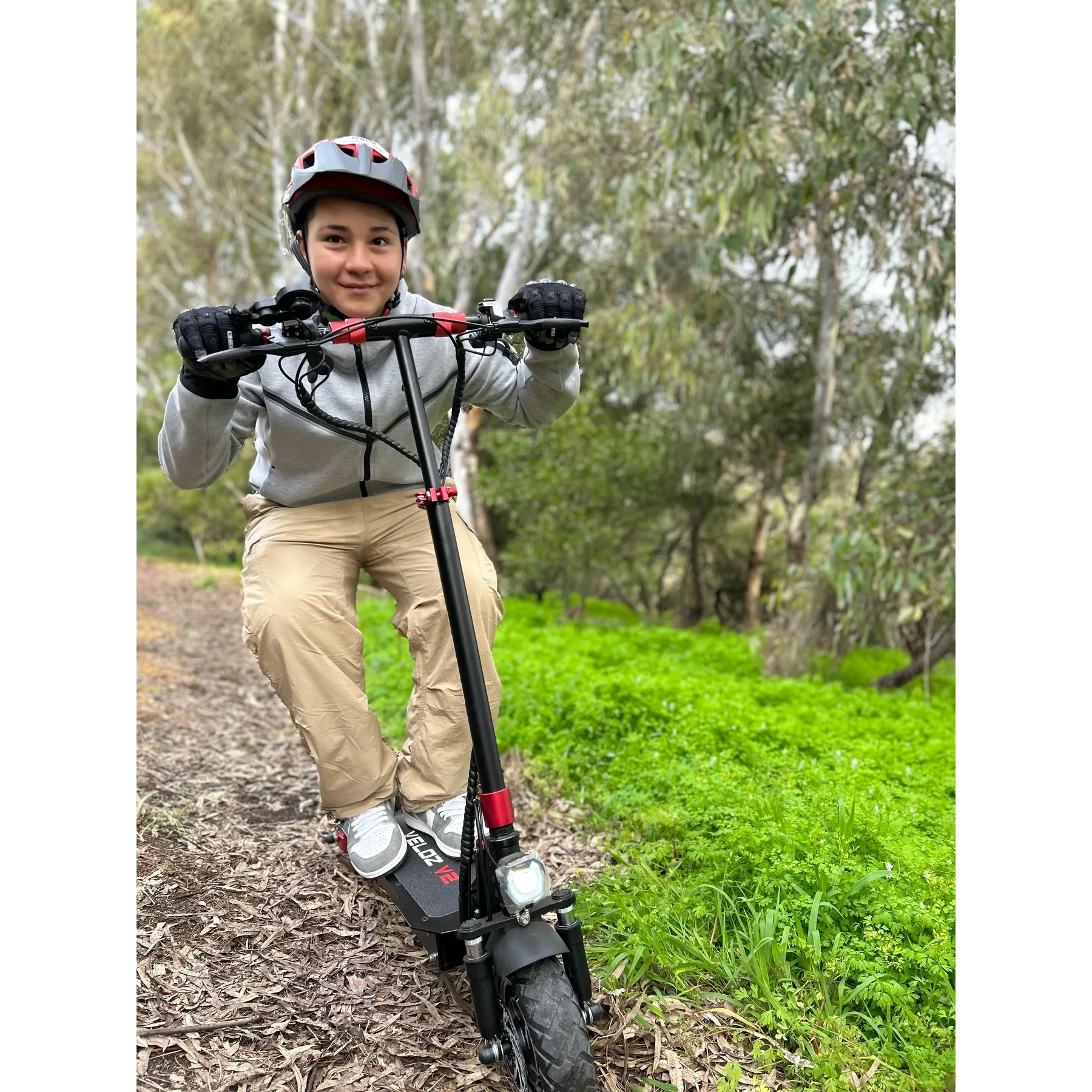 VELOZ V2 Electric Scooter Dual Motor 2400W Keylock + Puncture Proof Tyres + App - Image 17