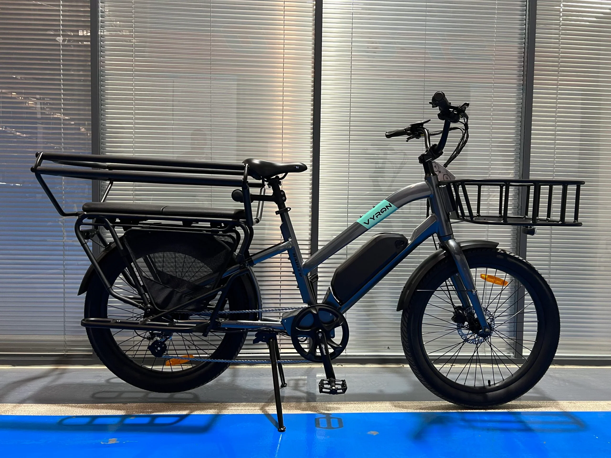 Vyron Hauler Cargo Ebike - Image 7