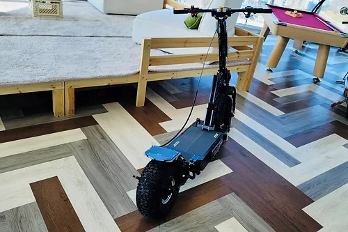 Weped DARK KNIGHT Standing - 40,000W - Huge 16" Wheels - Image 6
